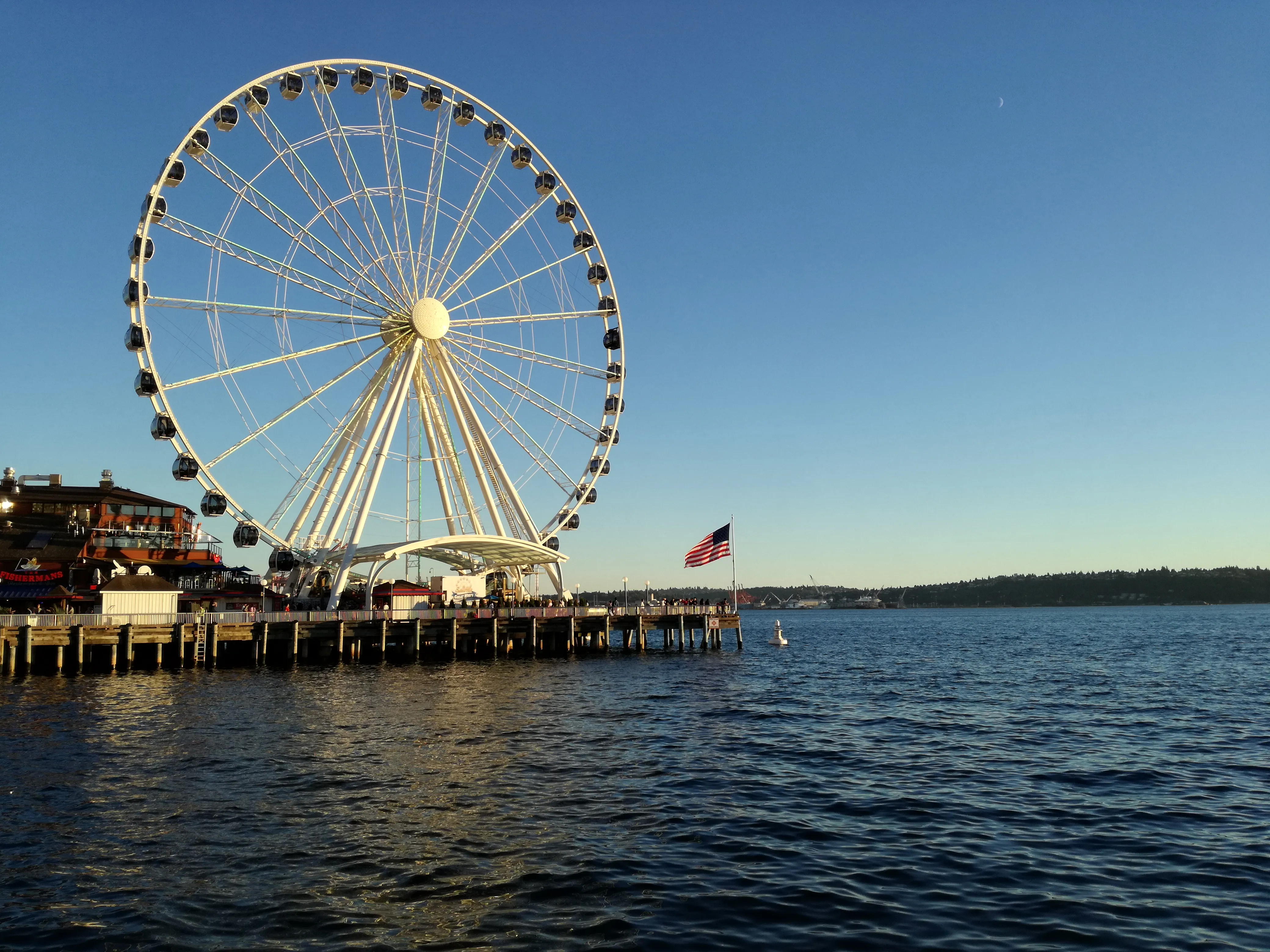 Picture of the 'Seattle Great Wheel' at the Seattle pier